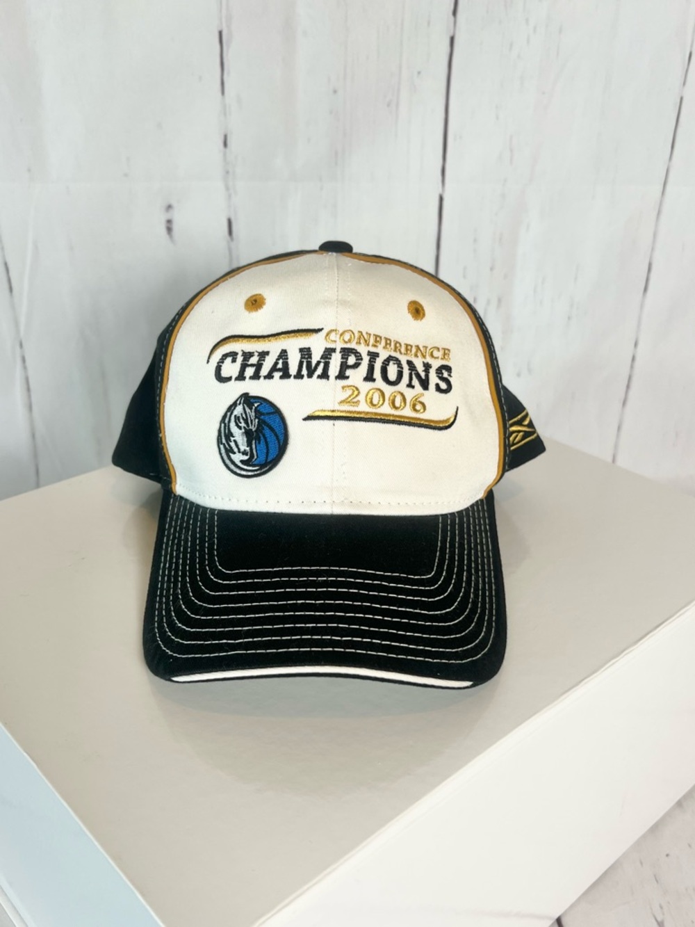 NBA Vintage Dallas Mavericks 2006 Western Conference Champions Hat Reebok
